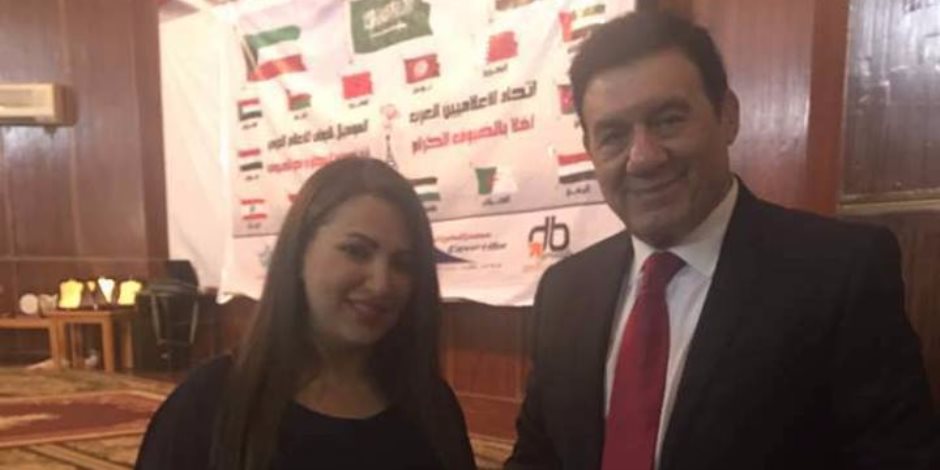 مدحت شلبي أفضل معلق رياضي في استطلاع الإعلاميين العرب