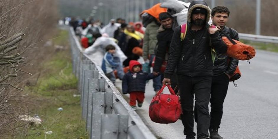 المغرب يستقبل لاجئين سوريين على الحدود مع الجزائر