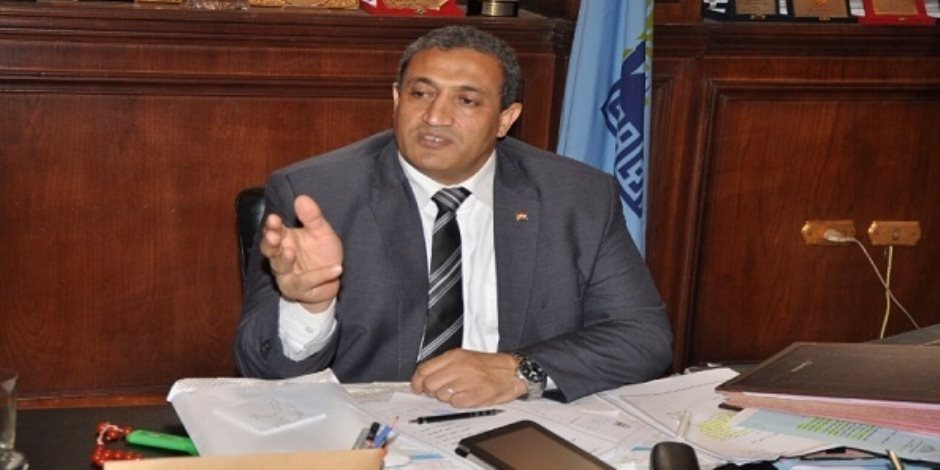 نائب محافظ القاهرة يطلب سيارات لنقل أجهزة العرائس.. وفرغل: «مش هينفع»