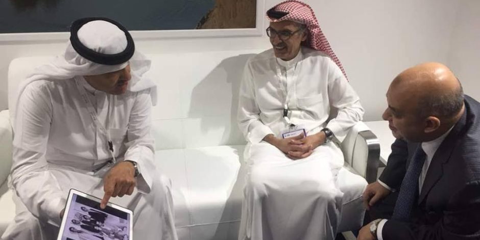 يحيى راشد يلتقى رئيس هيئة السياحة السعودي في زيارته الجناح المصري بدبي