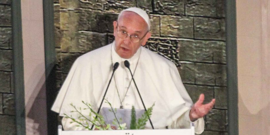 بابا الفاتيكان من الكاتدرائية: أقمنا قداسًا على أرواح ضحايا كنيستي مصر 