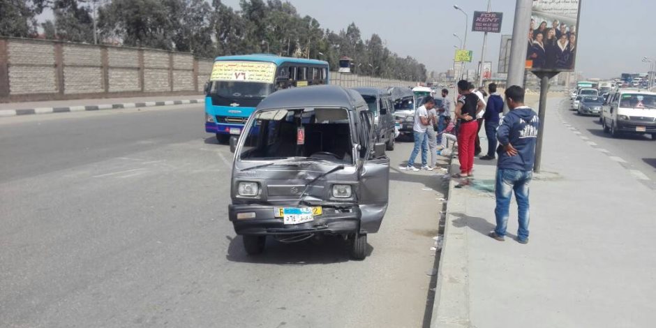 إصابة 12 شخصا في حادث انقلاب سيارة بطريق «بلبيس - العاشر» بالشرقية