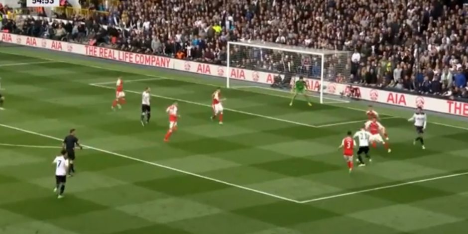 بالفيديو .. توتنهام يهزم أرسنال بثنائية ويواصل مطاردة تشيلسي في الدوري الإنجليزي