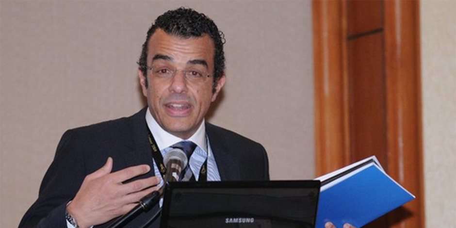 خالد مرتجي يترأس اجتماع لجنة «حضور المباريات» في الأهلي 