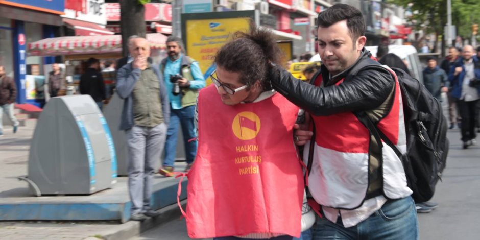 احتجاجات في تركيا بسبب محاكمة صحفيين ومحامين 