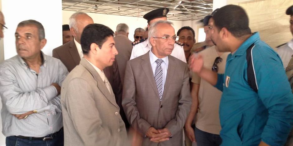محافظ شمال سيناء يتفقد مستشفى بئر العبد (صور)