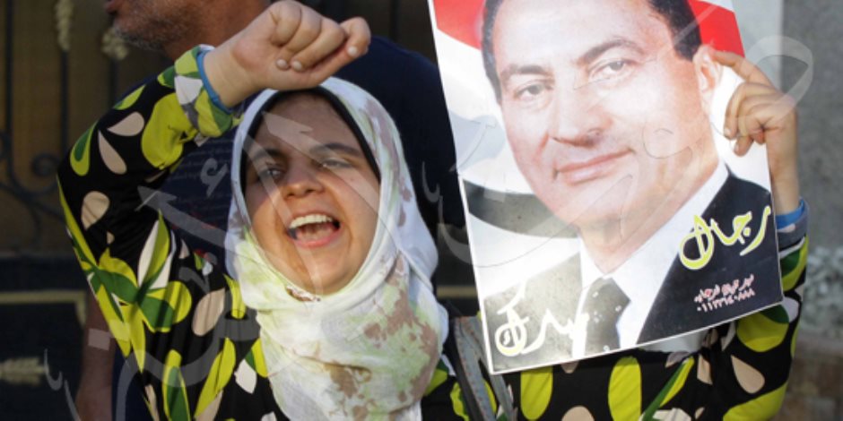 الرئيس البريء والسنوات العجاف.. مبارك من «أفندم أنا موجود إلى اتركوني للتاريخ»