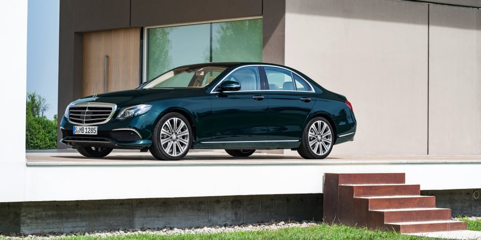 إطلاق مرسيدس -بنزالفئة E-Class الجديدة إطلاق مرسيدس -بنزالفئة E-Class الجديدة
