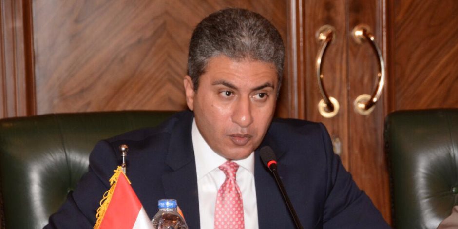 وزير الطيران يشهد تجربة سقوط طائرة في شرم الشيخ 