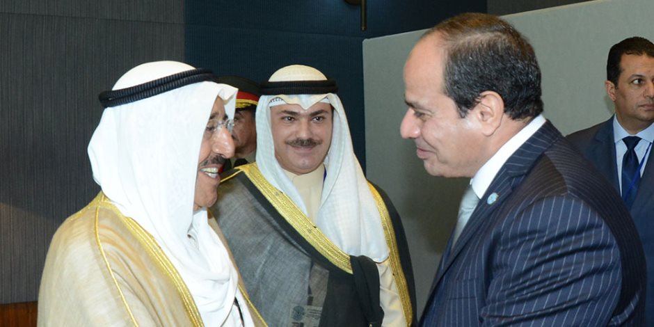 السيسى يبحث مع أمير الكويت هاتفيا مستجدات الأوضاع العربية والإقليمية