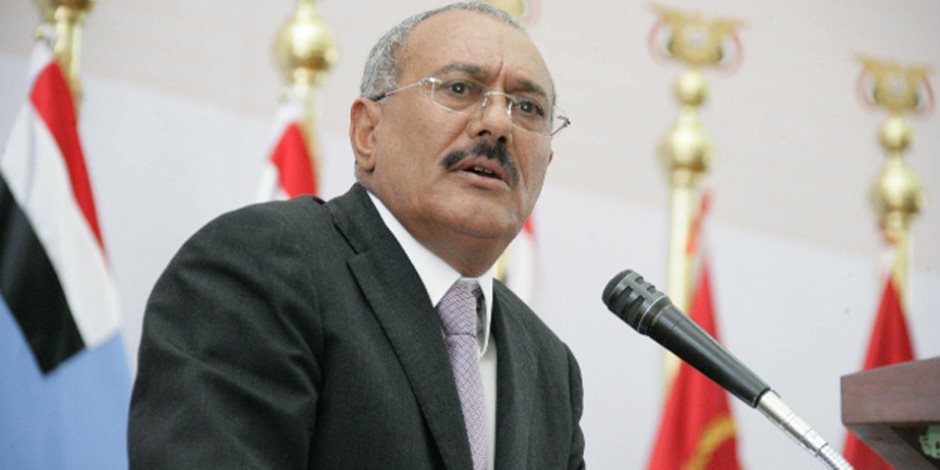تزامنا مع خسائر الحوثيين.. تحركات دولية لرفع العقوبات على عائلة "على عبد الله صالح"