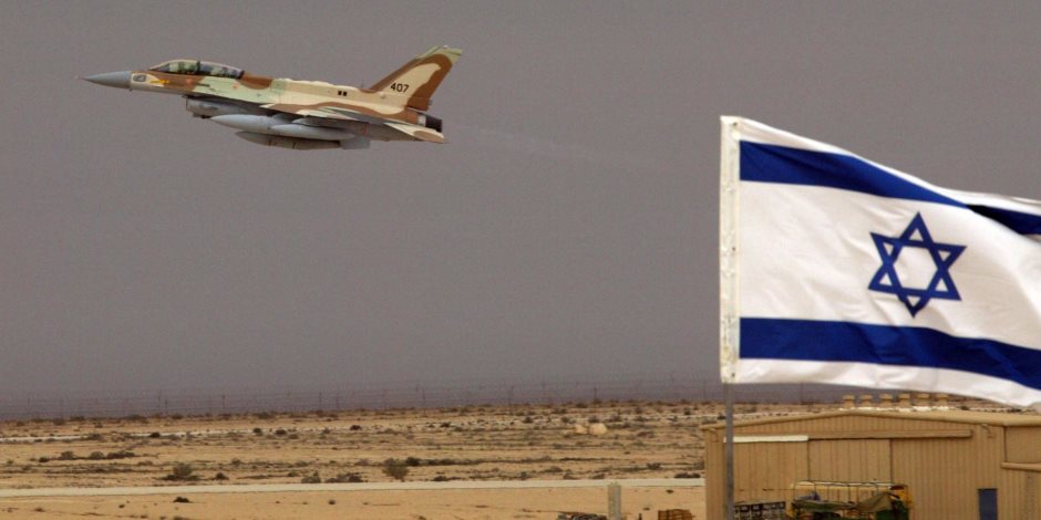 بعد سقوط طائرتها.. إسرائيل تغلق مجالها الجوي.. وانطلاق صافرات الإنذار في الجولان والجليل