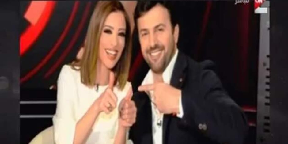 عمرو أديب بـ"ON E"يهنأ تيم حسن ووفاء الكيلانى..يؤكد: برنامجها قطم وسطى 