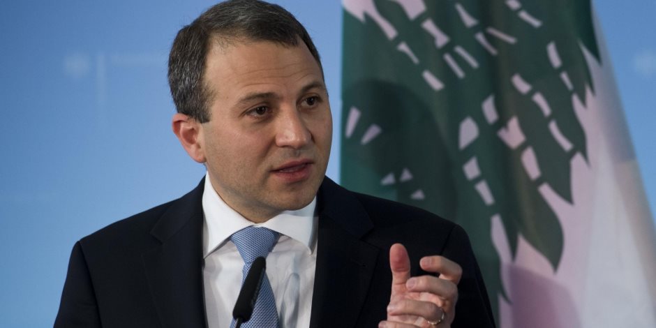 وزير لبناني: سنقدم شكوى ضد إسرائيل لخرقها مجالنا الجوي