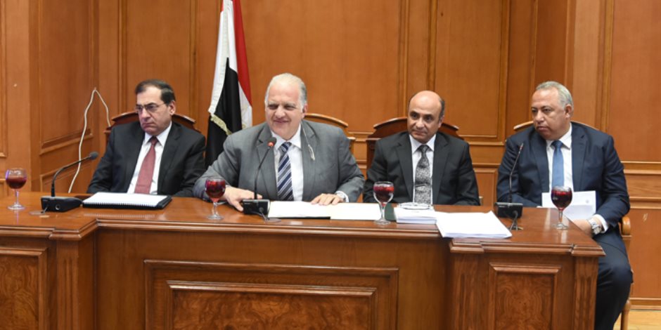 رئيس "طاقة البرلمان": السيسي نجح في حسم ملف الطاقة في مصر والعاصمة الإدارية بصورة خاصة