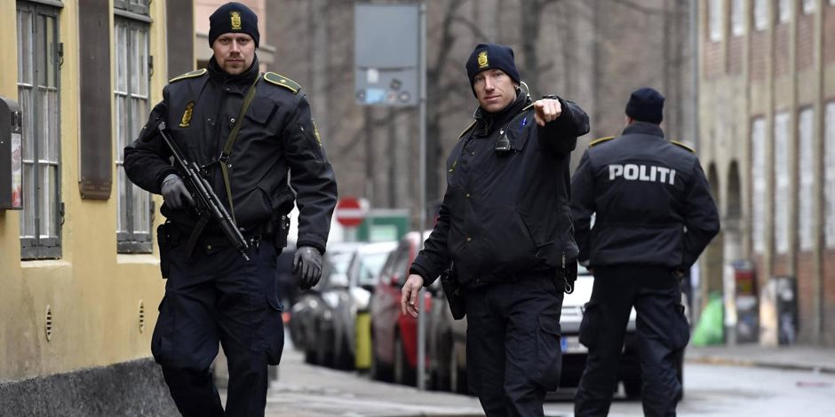 شرطة الدنمارك تفتش غواصة بعد اتهام مالكها بقتل صحفية