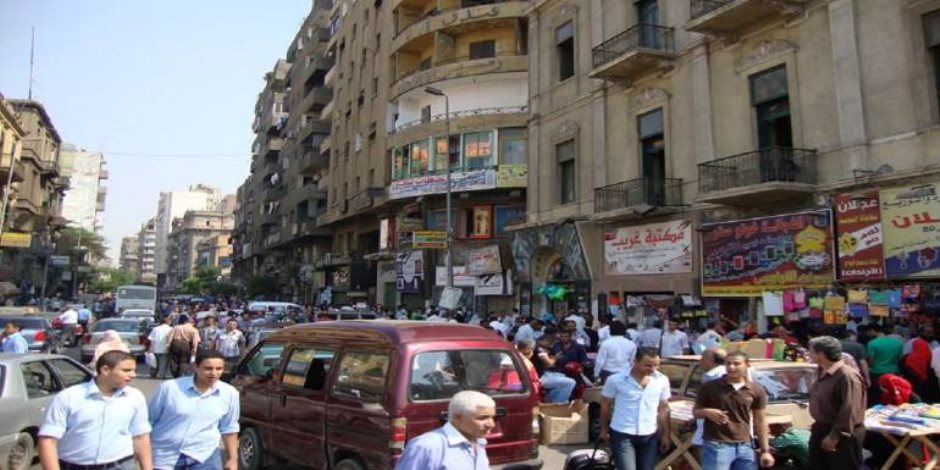 «أنقذونا».. حملة لمالكي مكتبات الفجالة لحماية التراث القديم