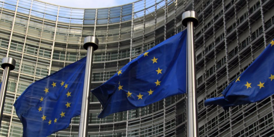 رغم تردد برلين.. بروكسل تدعو لإحراز تقدم بشأن الاتحاد المصرفي الأوروبي 