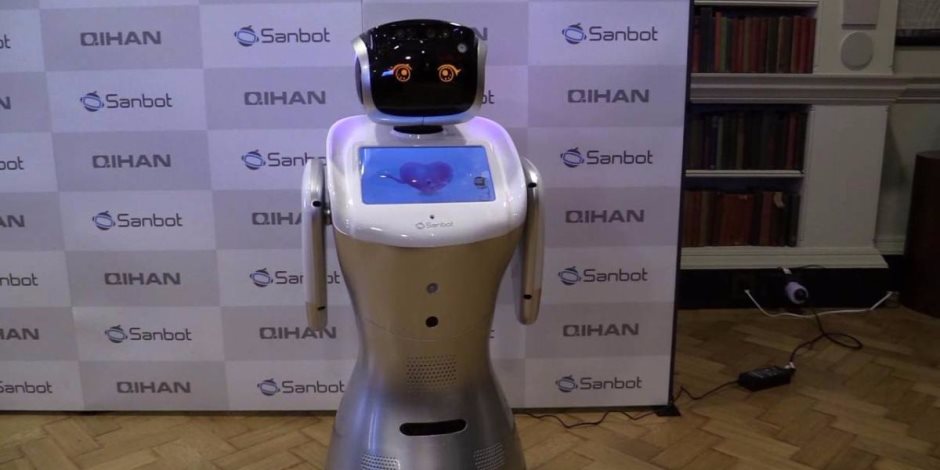 ابتكار روبوت يعمل في الحضانات وجمارك المطارات