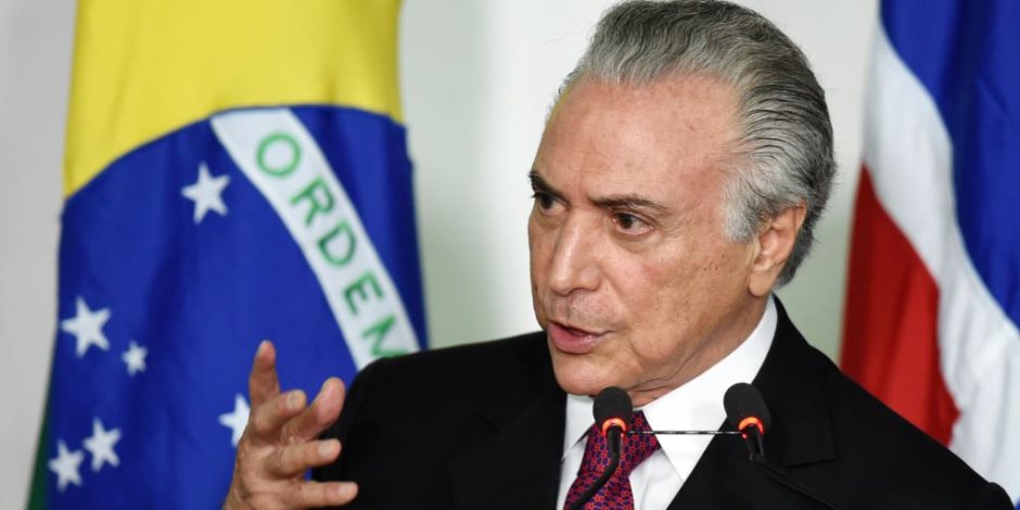 قبل الانتخابات العامة.. الرئيس البرازيلي يعين 11 وزيرا جديدا