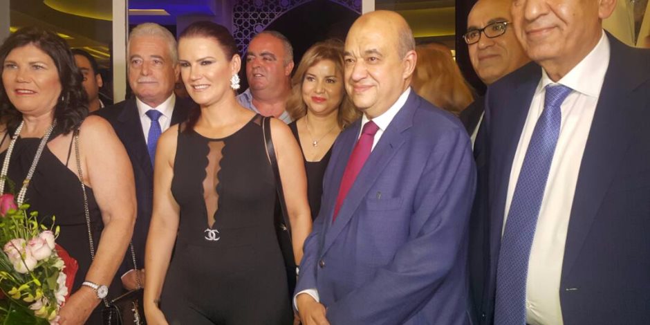 وزير السياحة وعائلة رونالدو يفتتحون أكبر مشروع ترفيهي في شرم الشيخ (صور) وزير السياحة وعائلة رونالدو يفتتحون أكبر مشروع ترفيهي في شرم الشيخ (صور)