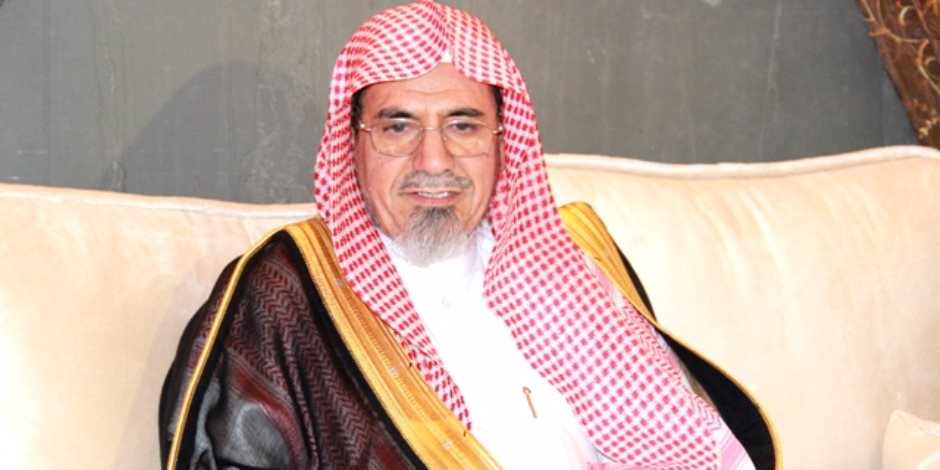 إمام المسجد الحرام يشيد بالقمة العربية الإسلامية إمام المسجد الحرام يشيد بالقمة العربية الإسلامية