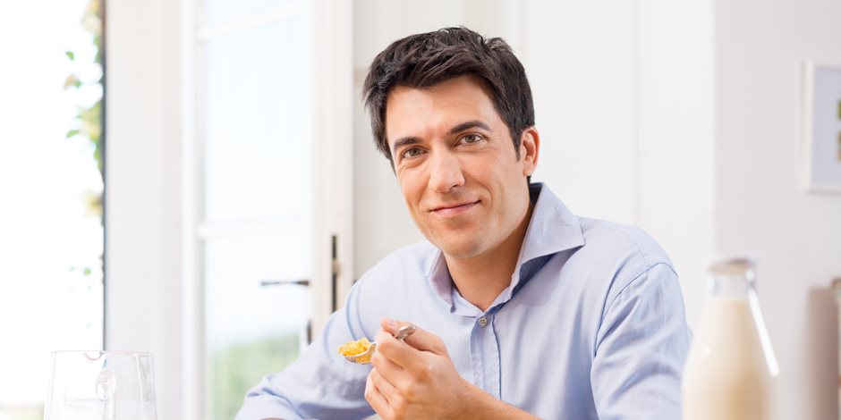  دراسة تؤكد .. تناول الرجال للفواكه والخضروات يجعل رائحتهم أكثر جاذبية للسيدات 