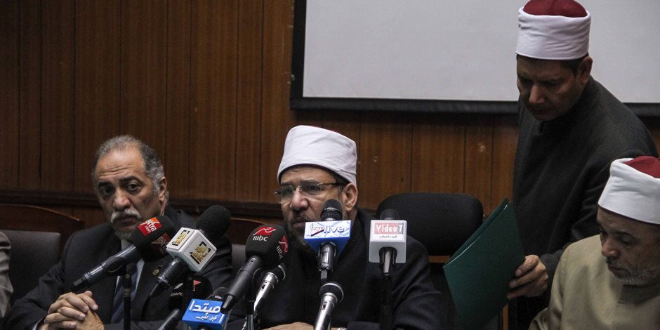 وزير الأوقاف : لن نسمح باستغلال الجماعات المتطرفة لمكبرات الصوت بالمساجد 