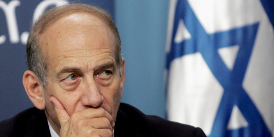 نقل رئيس وزراء إسرائيل السابق أولمرت من السجن إلى المستشفى
