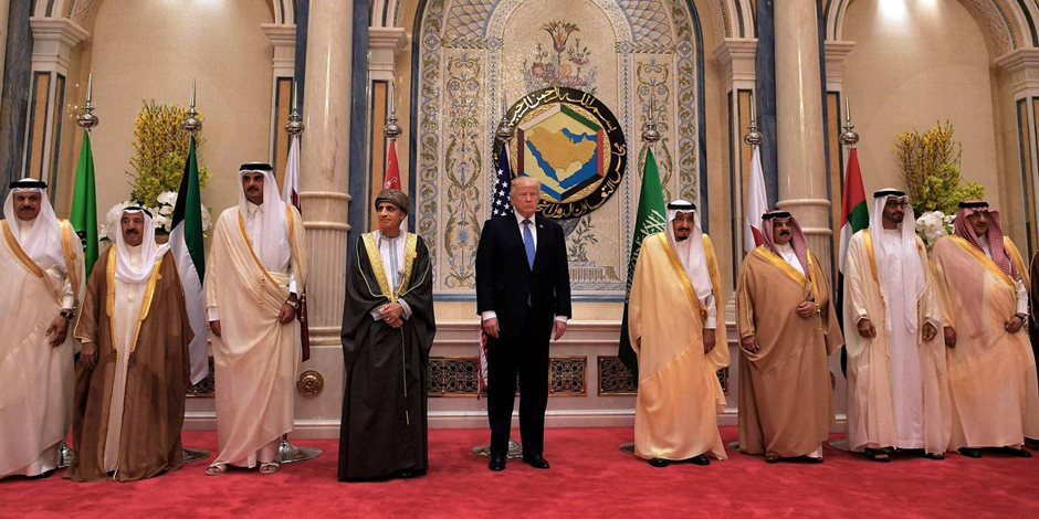 توافد قادة الدول العربية والإسلامية على قمة الرياض بعد انتهاء الخليجية