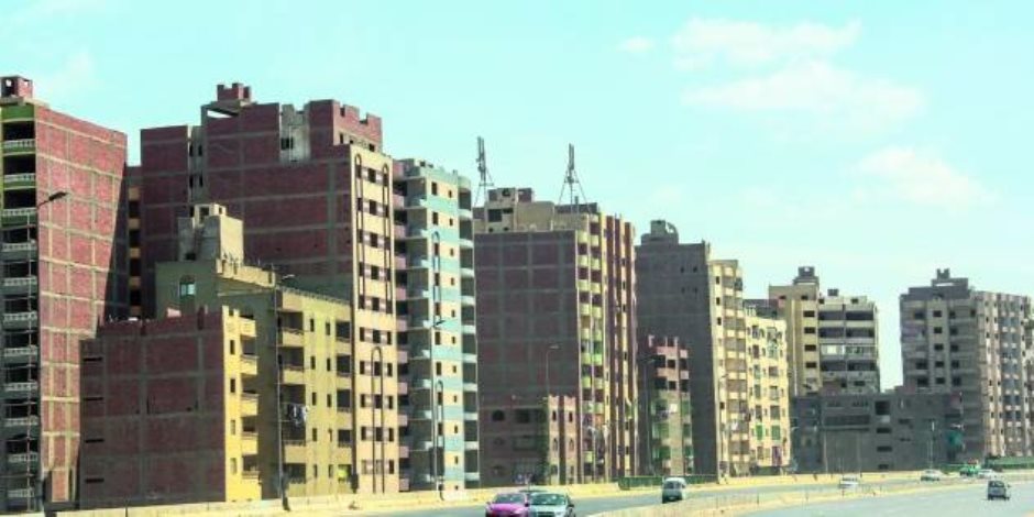 حي العجمي يوقف بناء 7 عقارات مخالفة غرب الإسكندرية