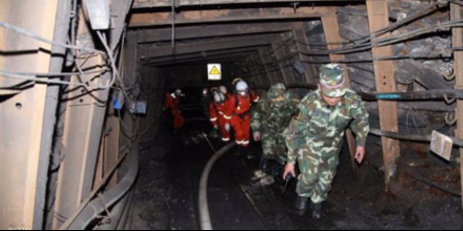  مصرع 6 عمال مناجم وإنقاذ 5 حاصرتهم مياه الفيضان بمنجم للفحم في الصين
