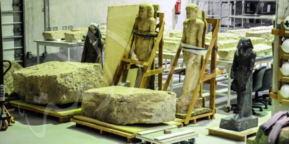 4 مراحل لنقل الآثار للمتحف الكبير.. هل الإجراءات كافية لضمان سلامة القطع الأثرية؟