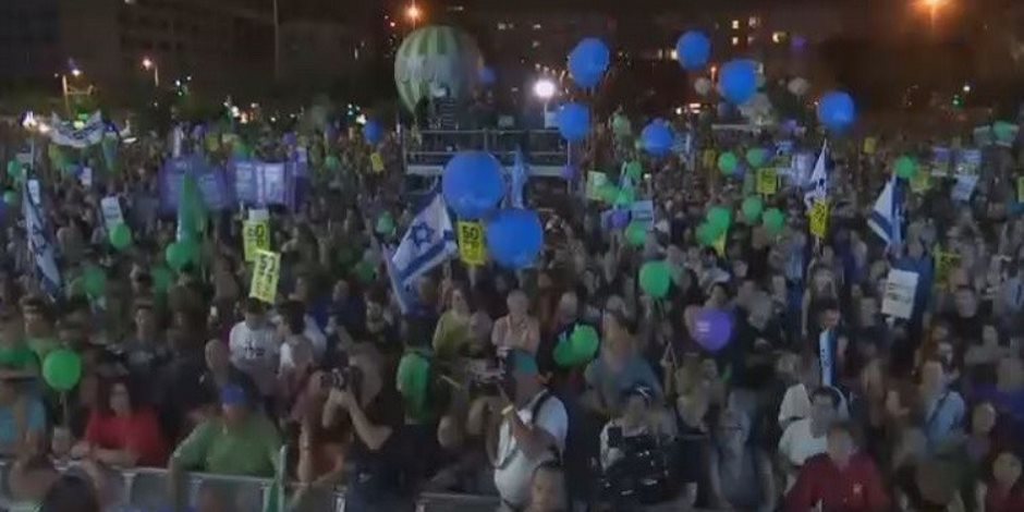 مظاهرات فى أكثر من 80 موقعا بإسرائيل للمطالبة بإقالة نتنياهو (فيديو)
