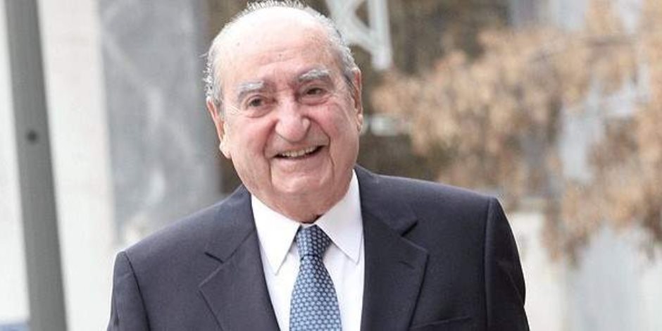 وفاة رئيس وزراء اليونان السابق كونستانتين ميتسوتاكيس عن 98 عاما
