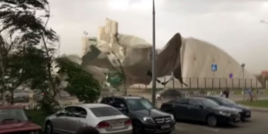 مصرع 12 روسيا في إعصار يضرب العاصمة موسكو  (فيديو)
