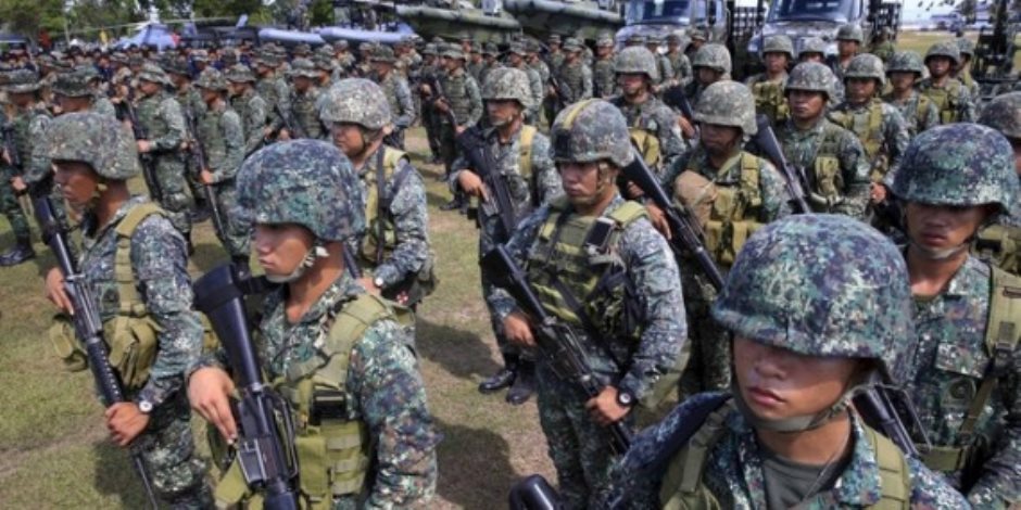 الجيش الفلبيني يقتل 10 من جنوده بالخطأ