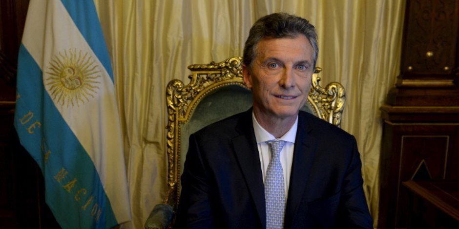 الرئيس الأرجنتيني ينجح بأول انتخابات تمهيدية.. وعودة السابقة كيرشنر إلى الساحة