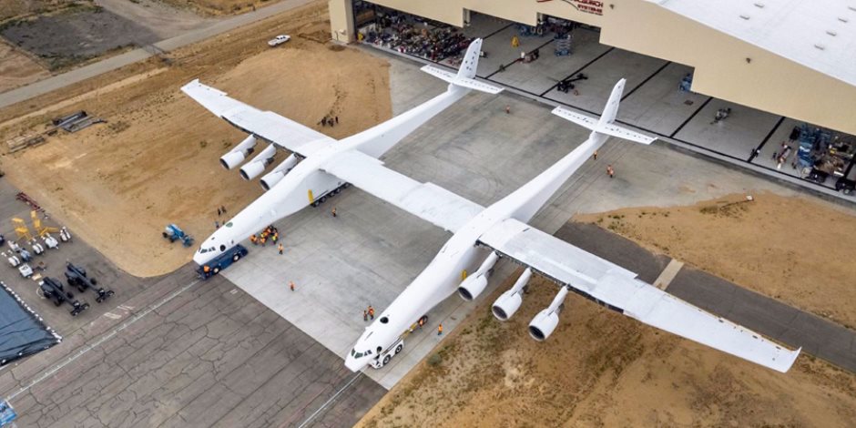 أكبر طائرة "Stratolaunch" فى العالم تستعد للاختبار.. تحمل أقمار صناعية أكبر طائرة "Stratolaunch" فى العالم تستعد للاختبار.. تحمل أقمار صناعية