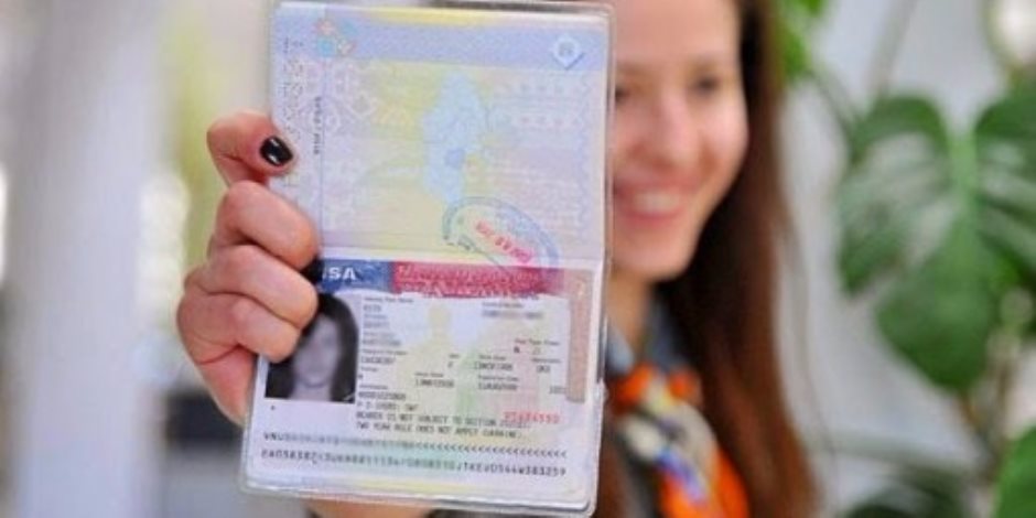 الإدارة الأمريكية توافق على تشديد إجراءات الحصول على تأشيرة