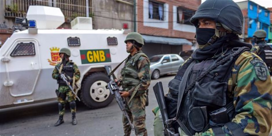 مقتل قاض في فنزويلا عند حاجز طريق مع استمرار الاضطرابات