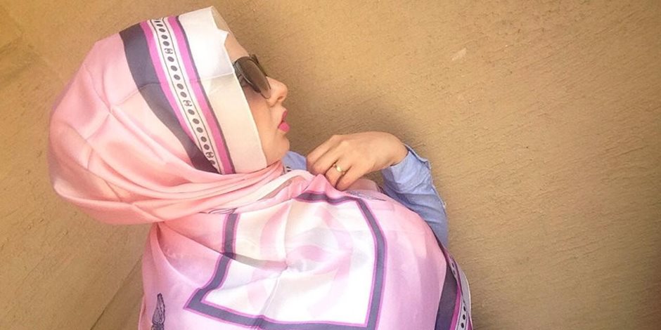 بالصور .. "نورهان محمد" تقدم لفات جديدة للحجاب في رمضان