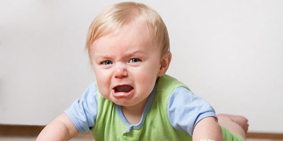 4 أسباب وراء بكاء طفلك.. أولها الجوع وأشياء أخرى لا يعرفها هو ولا أمه  