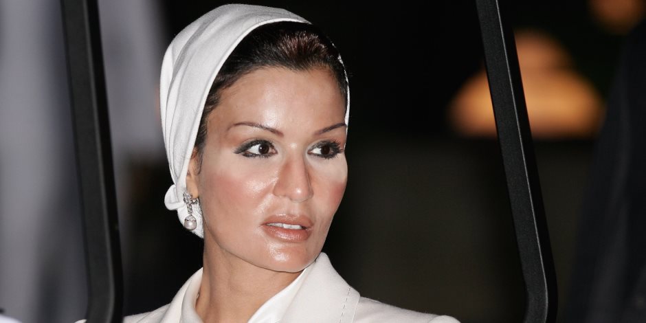 سحب ترشيح موزة من جائزة السيدة العربية لعام 2017