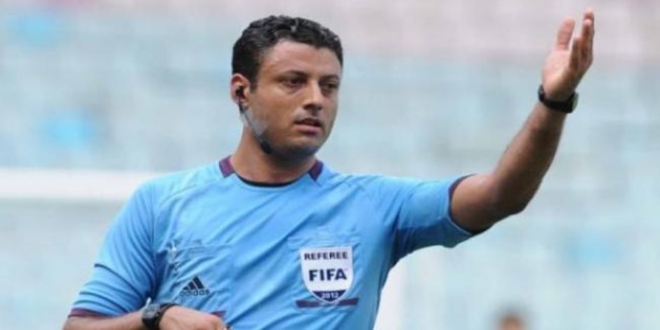 الحكم التونسي يتغاضى عن ركلة جزاء للأهلي أمام الوداد (فيديو) الحكم التونسي يتغاضى عن ركلة جزاء للأهلي أمام الوداد (فيديو)
