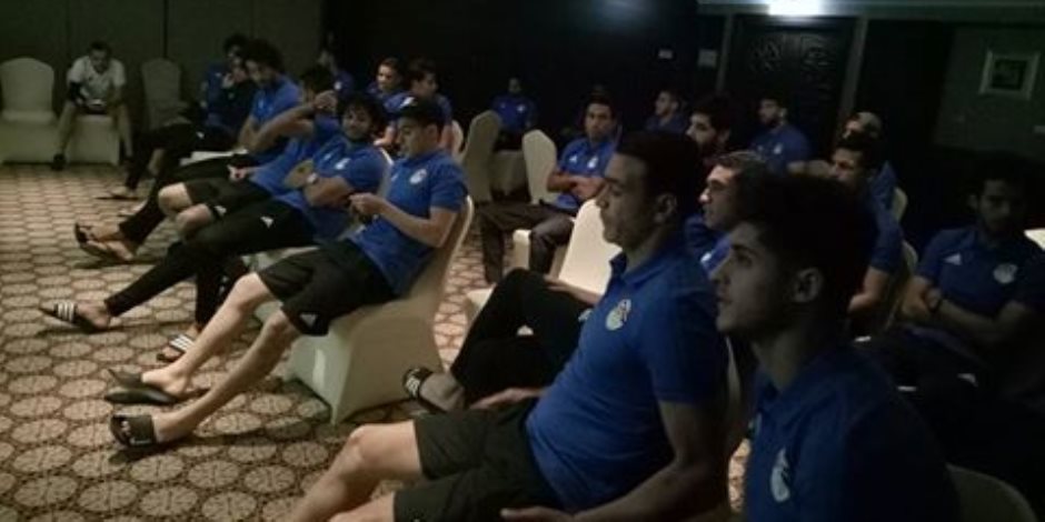 مباراة مصر وتونس .. محاضرة بالفيديو في معسكر المنتخب مباراة مصر وتونس .. محاضرة بالفيديو في معسكر المنتخب