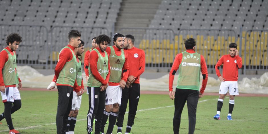 واقعة غريبة ..  إيقاف تدريب منتخب مصر بسبب طائرة تجسس وشكوى للكاف