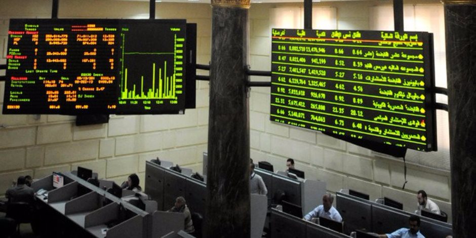 تبابن مؤشرات البورصة المصرية في أسبوع مع خسائر محدودة للأسهم