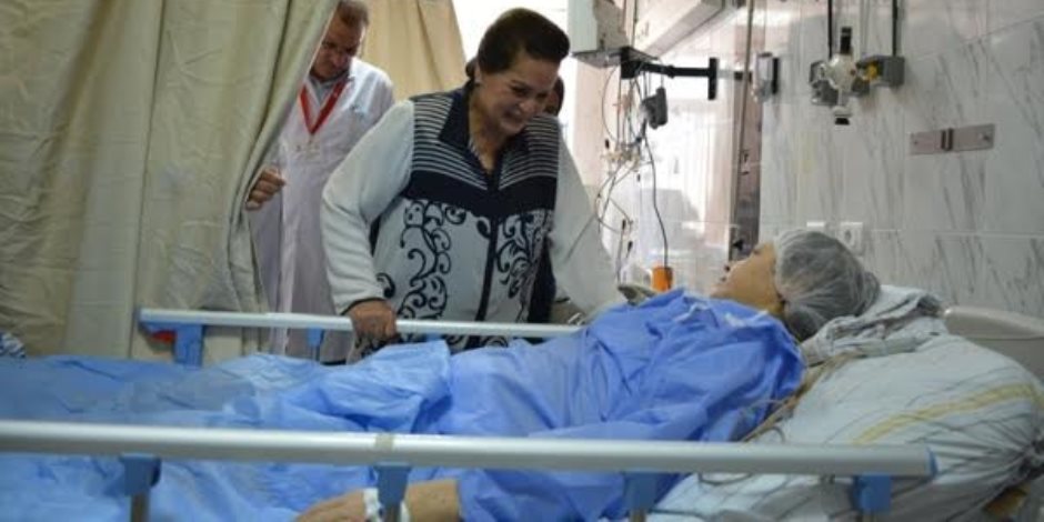 إحالة 52 طبيبا و12 ممرضة للتحقيق لتركهم العمل بمستشفى كفر الدوار (صور) 