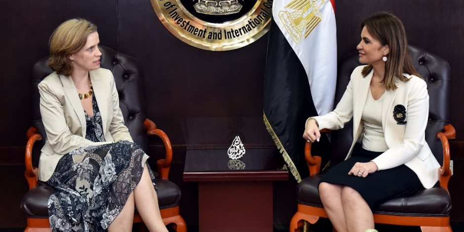 سحر نصر تبحث زيادة الاستثمارات البلجيكية في مصر